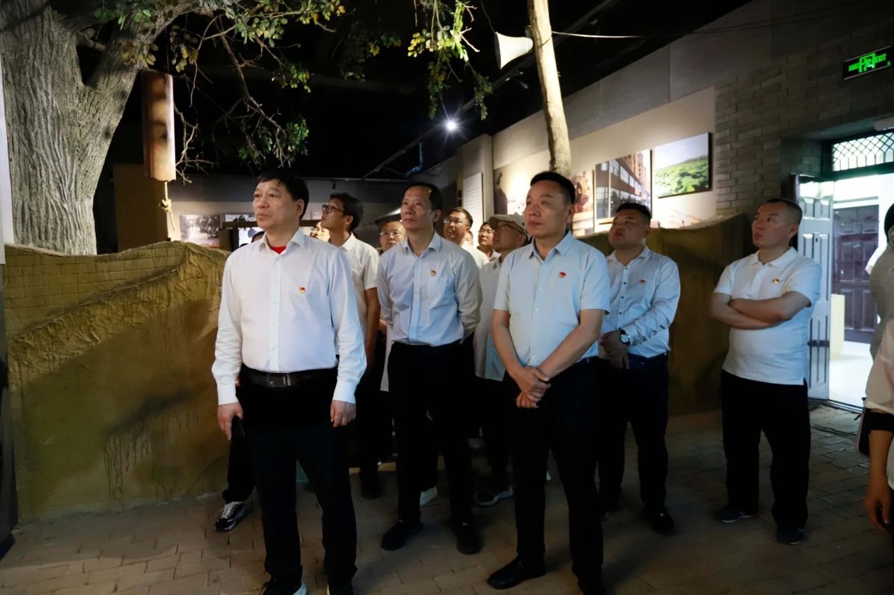 砥礪初心使命，汲取奮進力量丨花花牛乳業(yè)集團黨委組織開展學習“焦裕祿精神”主題黨日活動