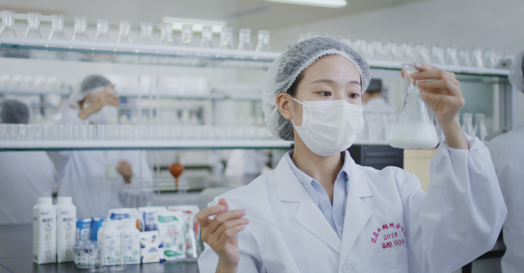 榮膺乳業(yè)三大金獎，花花牛以產(chǎn)業(yè)融合發(fā)展推進(jìn)奶業(yè)高質(zhì)量發(fā)展