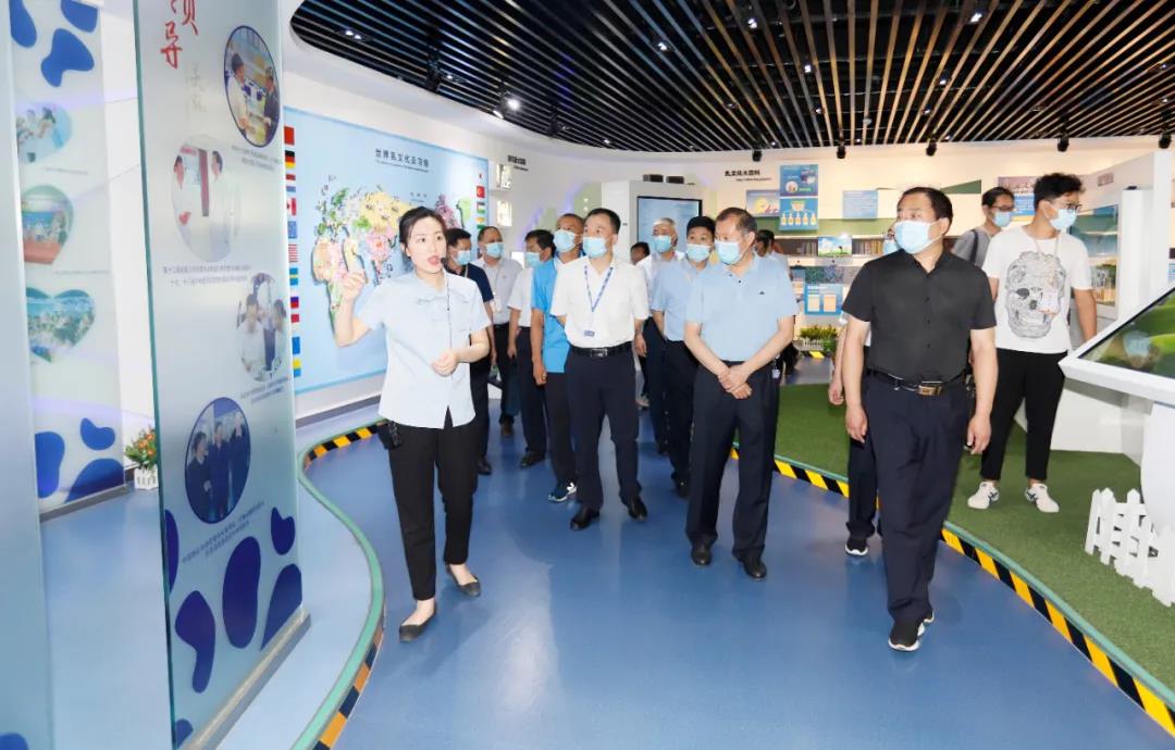 鄭州市安全生產雙重預防體系建設現場觀摩會在花花牛乳業(yè)集團鄭州分公司召開 鄭州市安全生產雙重預防體系建設現場觀摩會在花花牛乳業(yè)集團鄭州分公司召開