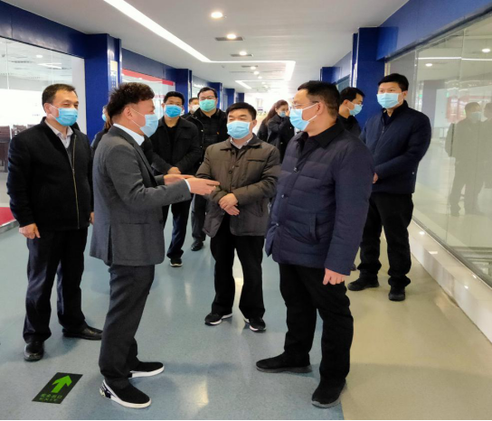 省委統(tǒng)戰(zhàn)部副部長張紅林一行蒞臨花花牛乳業(yè)集團 調研復工復產暨二七區(qū)民營經濟發(fā)展工作座談會 省委統(tǒng)戰(zhàn)部副部長張紅林一行蒞臨花花牛乳業(yè)集團 調研復工復產暨二七區(qū)民營經濟發(fā)展工作座談會