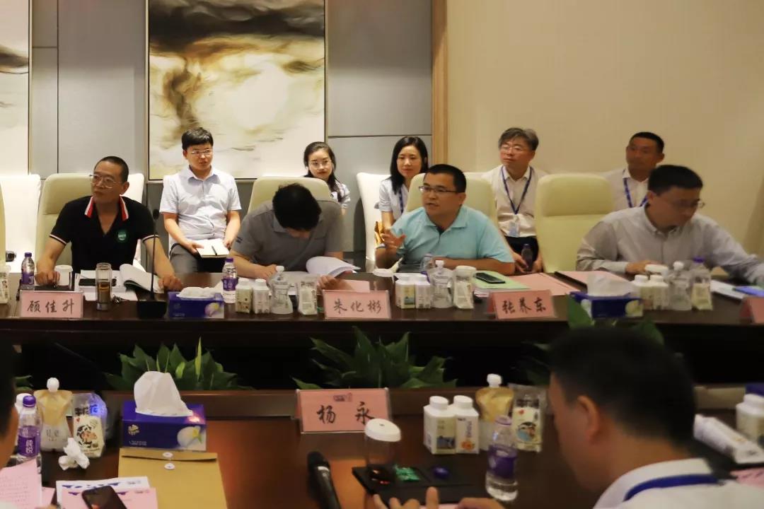 河南首家！花花牛乳業(yè)集團(tuán)通過優(yōu)質(zhì)乳工程驗(yàn)收