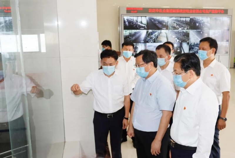 快訊 | 河南省委常委、省紀(jì)委書記、省監(jiān)委主任任正曉蒞臨花花牛乳業(yè)集團(tuán)新蔡瑞亞牧場(chǎng)調(diào)研